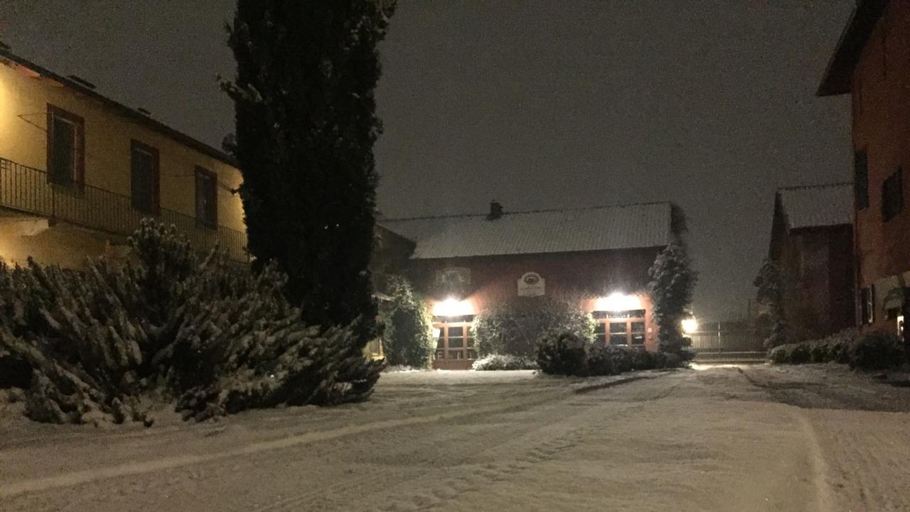 Agriturismo Cascina Maiocca Mediglia المظهر الخارجي الصورة