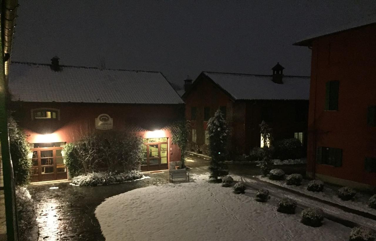 Agriturismo Cascina Maiocca Mediglia المظهر الخارجي الصورة
